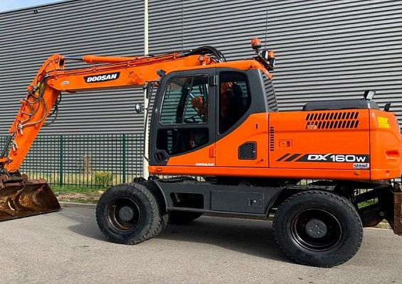 Экскаватор колесный DOOSAN DX160W